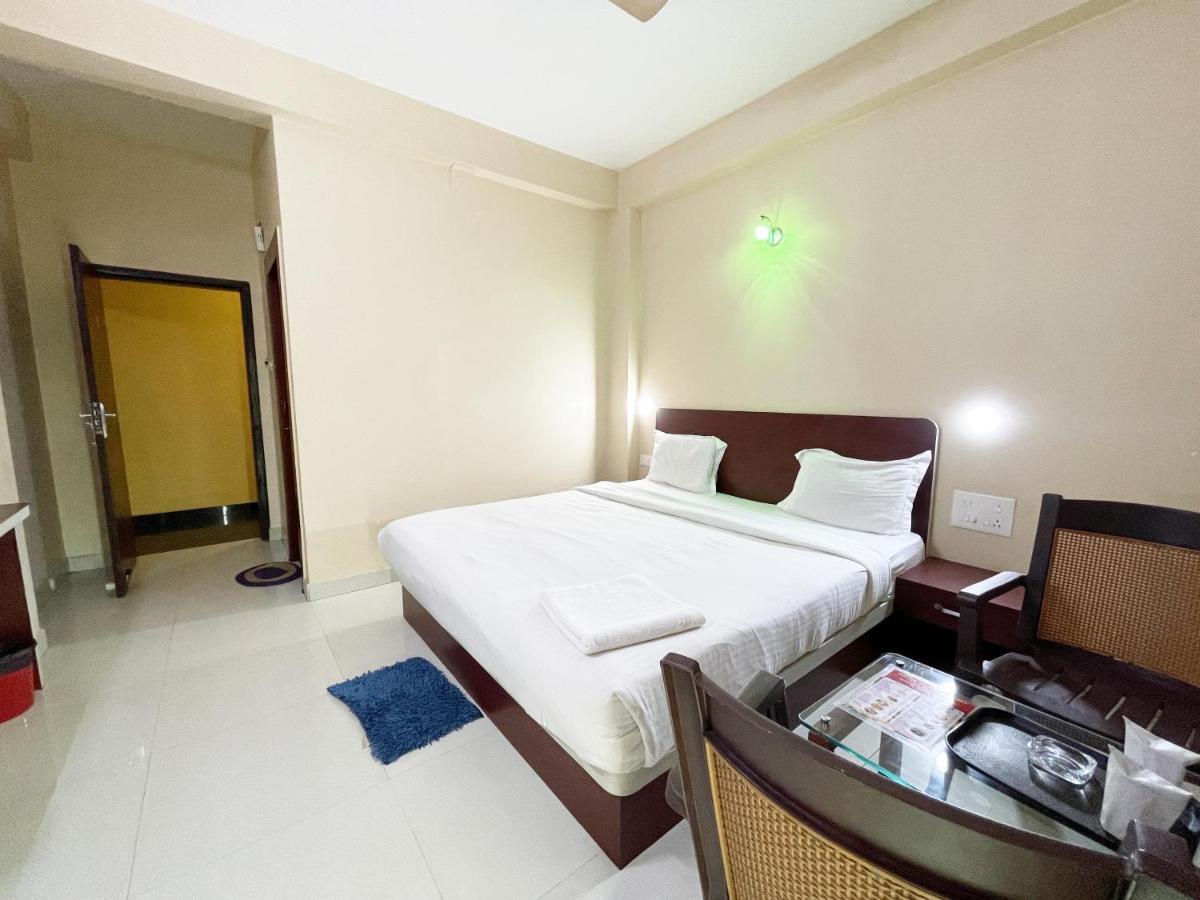 Hotel Golden Wave Пурі Екстер'єр фото