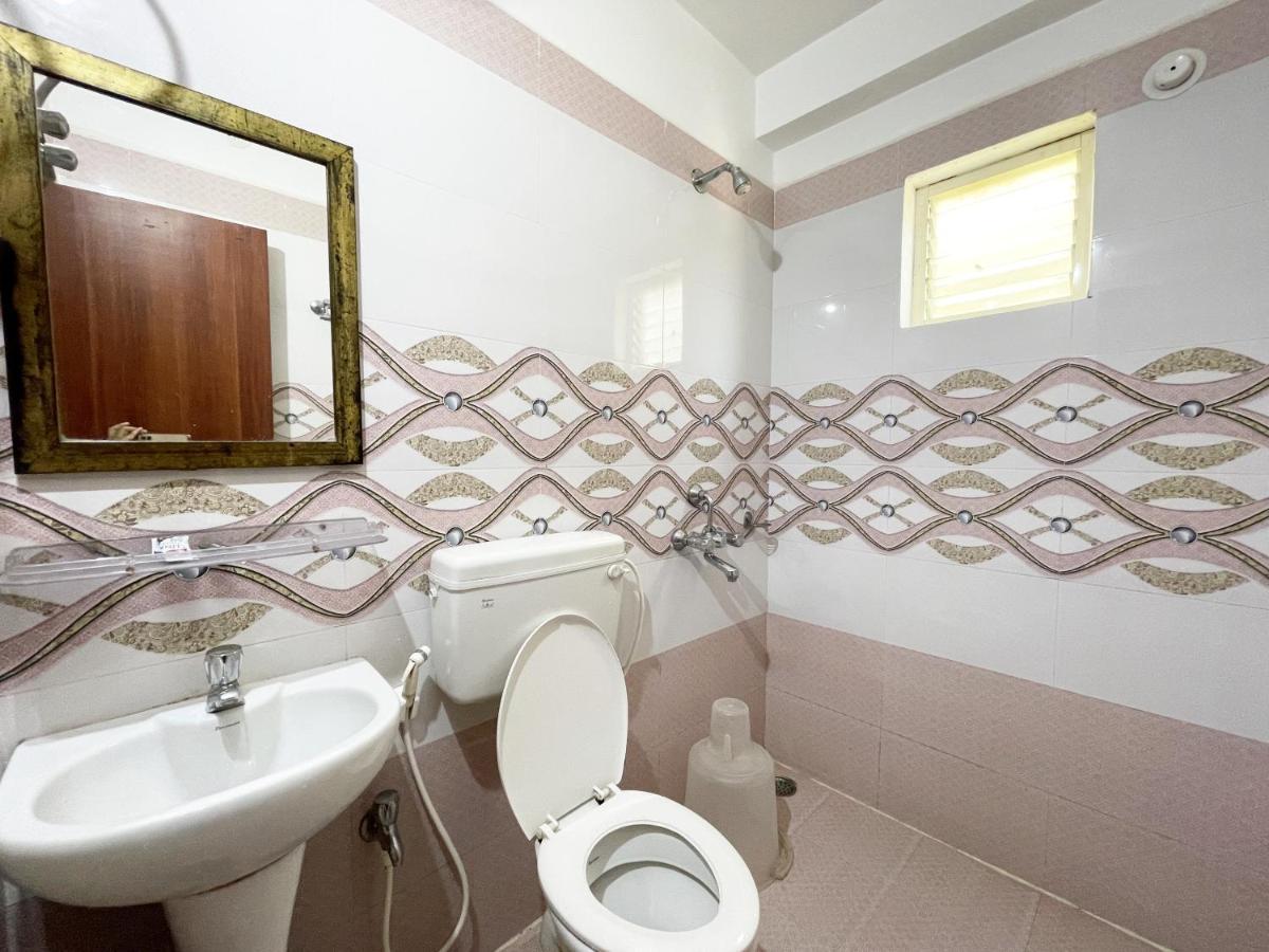 Hotel Golden Wave Пурі Екстер'єр фото