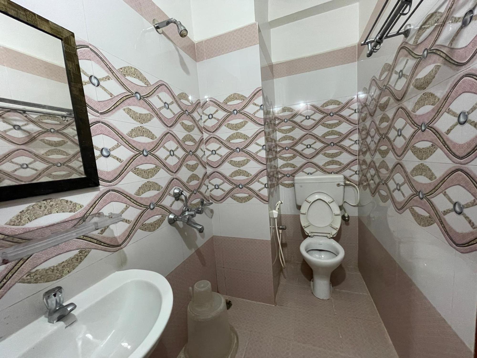 Hotel Golden Wave Пурі Екстер'єр фото
