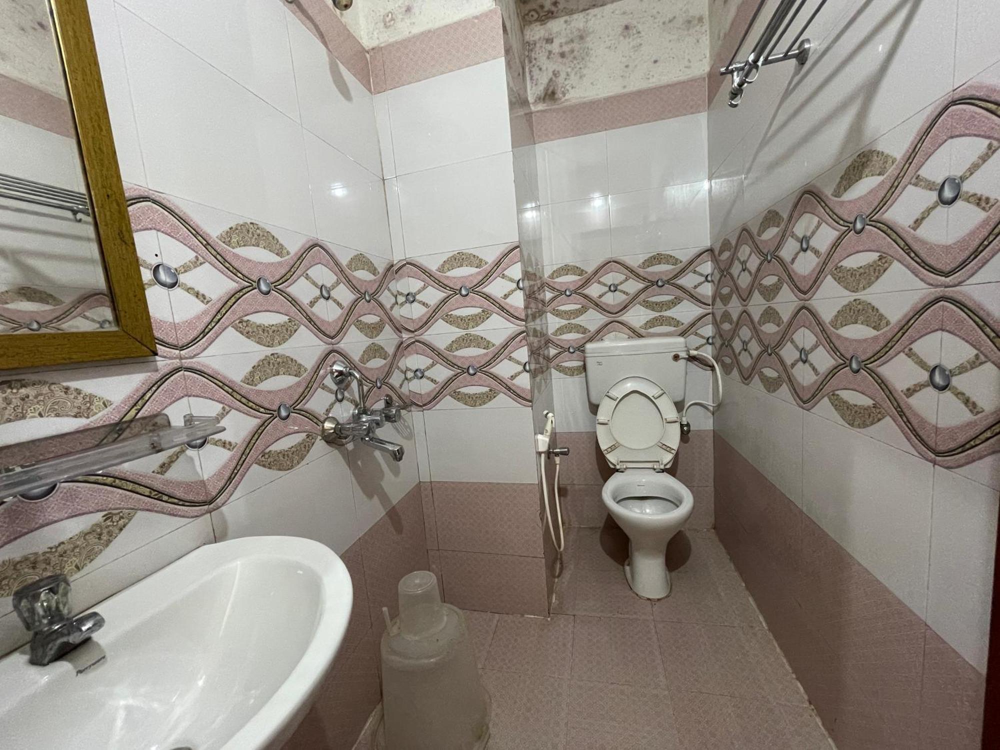 Hotel Golden Wave Пурі Екстер'єр фото