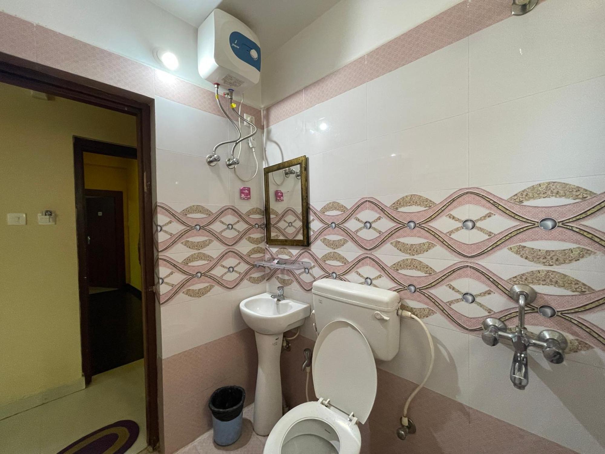 Hotel Golden Wave Пурі Екстер'єр фото